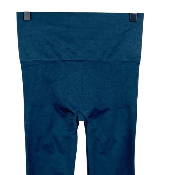 NWT Blanqi Hipster Support Capri Leggings Storm Blue Sz M Workout Gym - Picture 4 of 12